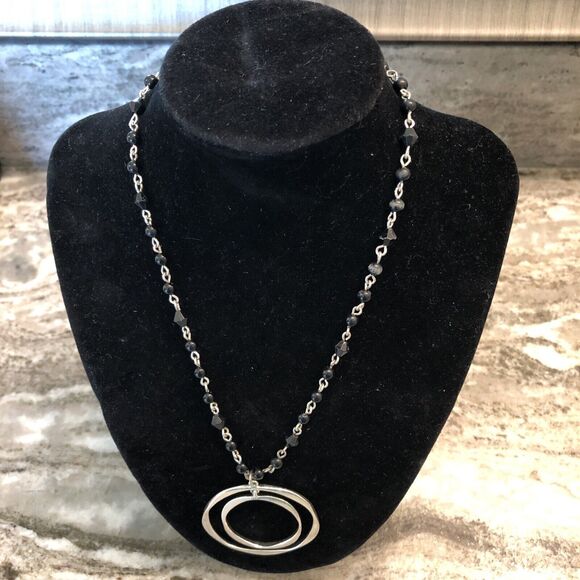 Apostrophe Necklace Womens SilverTone Pendant In Statement Hammered Circles - Picture 1 of 14